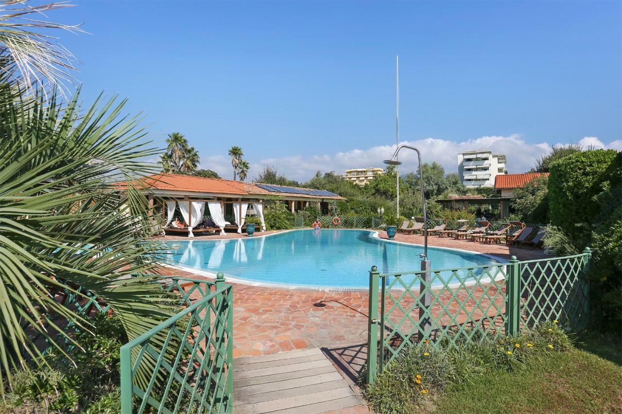 Soleado Beach House Pietrasanta Exterior foto